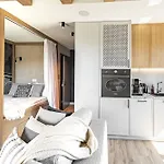 Aon Premium Torunska *