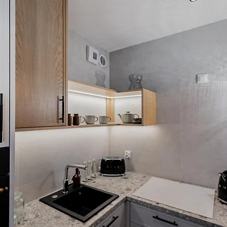 Aon Premium Torunska *