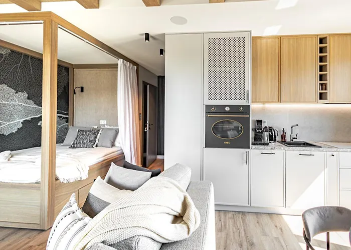 Aon Premium Torunska *