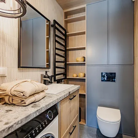 Aon Premium Torunska *